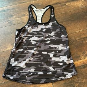Zyia Active Tank size small